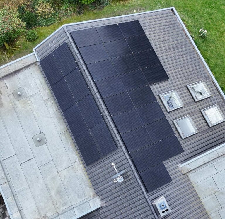PV Wartung Bonn von Solis Sonnenenergie: Als Betreiber einer Photovoltaikanlage Bonn liegt es in Ihrer Verantwortung, für einen sicheren Betrieb Ihrer Anlage zu sorgen.